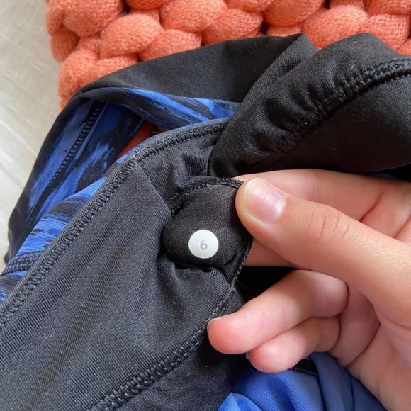 Lululemon tanktop - Picture 3 of 3